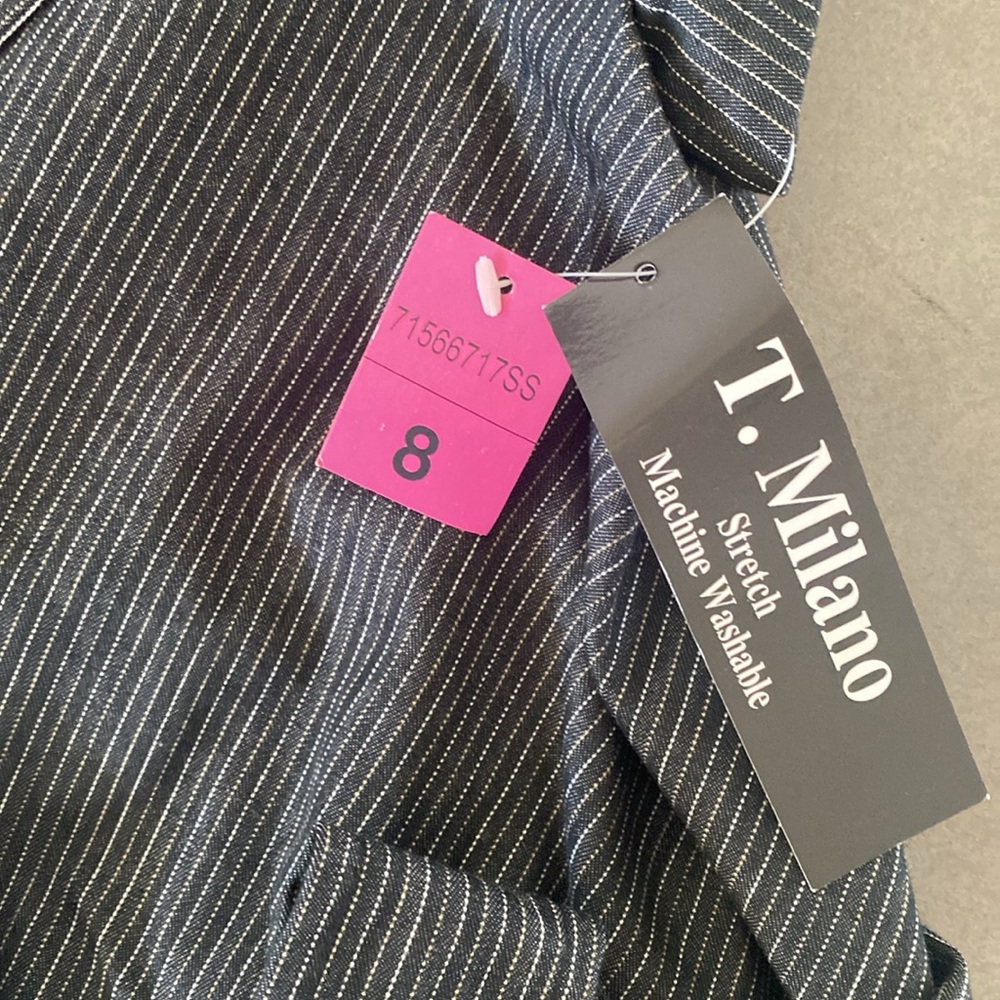 NWT women’s T.Milano stretch two piece suit size 8. - Picture 6 of 13